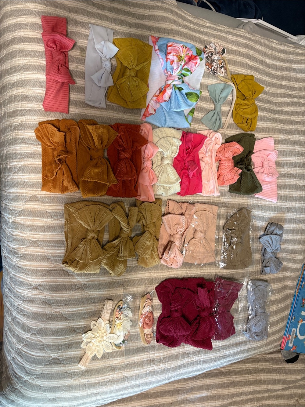 Toddler/little girl BOWS